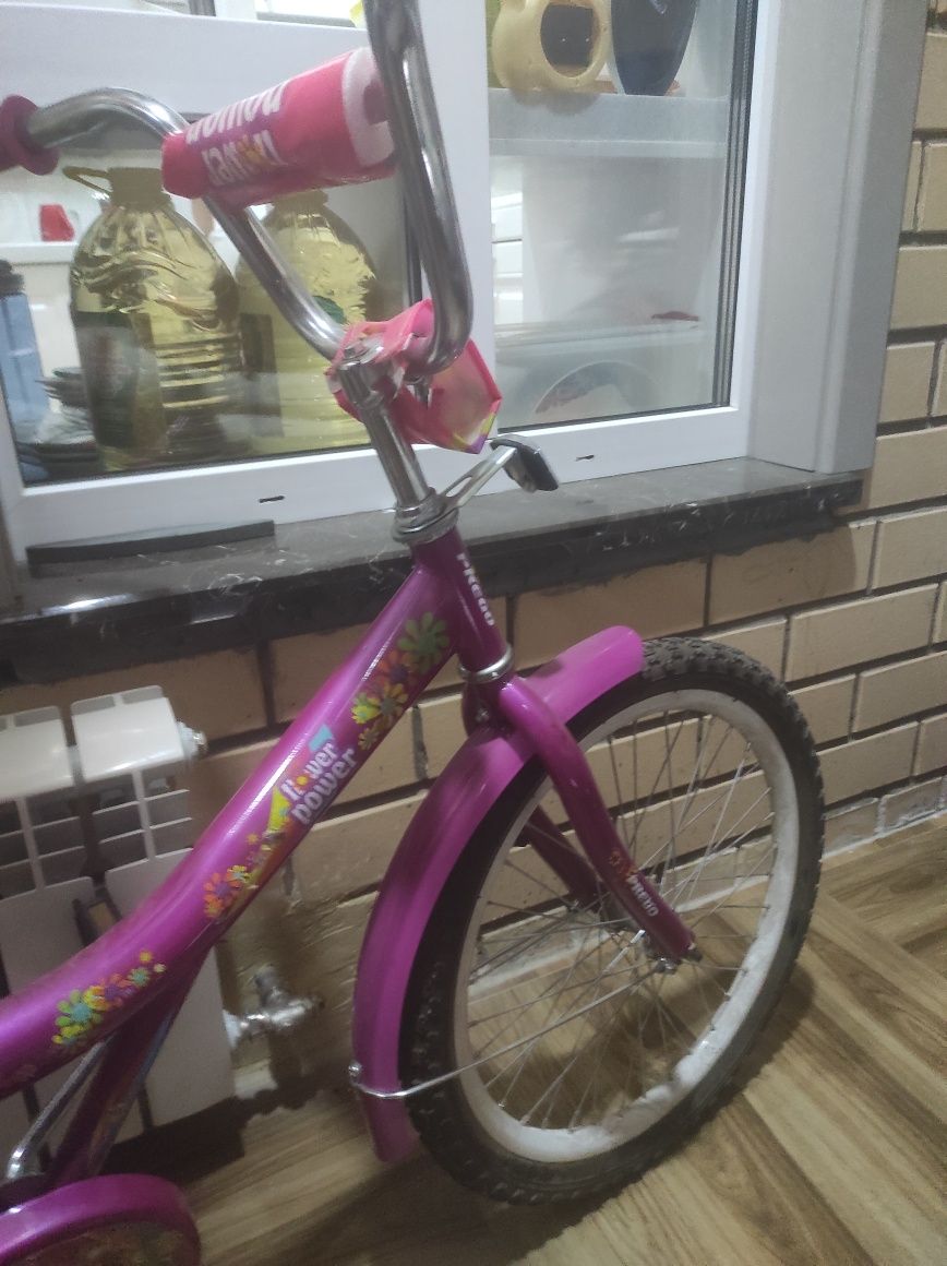 Продам  велосипед детский для девочки