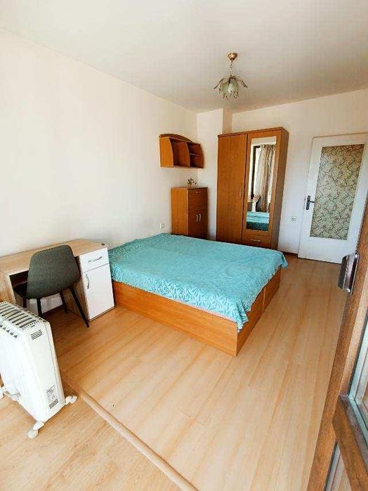 Тристаен апартамент, под наем, Окръжна болница