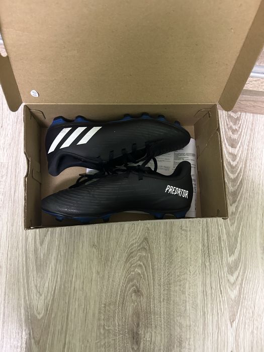 Бутонки на ADIDAS Predator