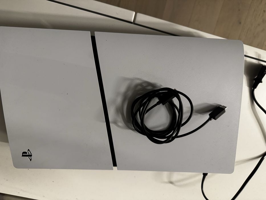 Playstation 5 PS5 cu garantie 1 an
