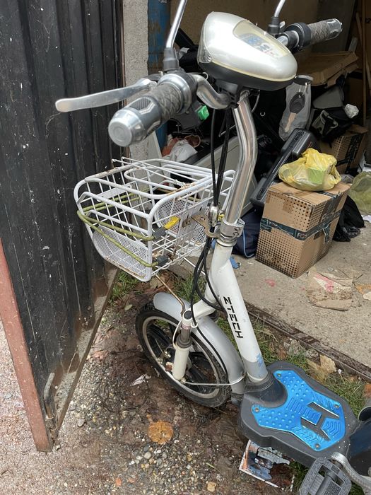 VZTECH ZT-09 Scuter Electric cu Pedale Baterie OK