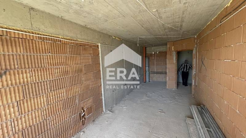 Продава се Двустаен апартамент в София, Витоша - 58 кв.м за 1950 €/кв.м - Снимка #1