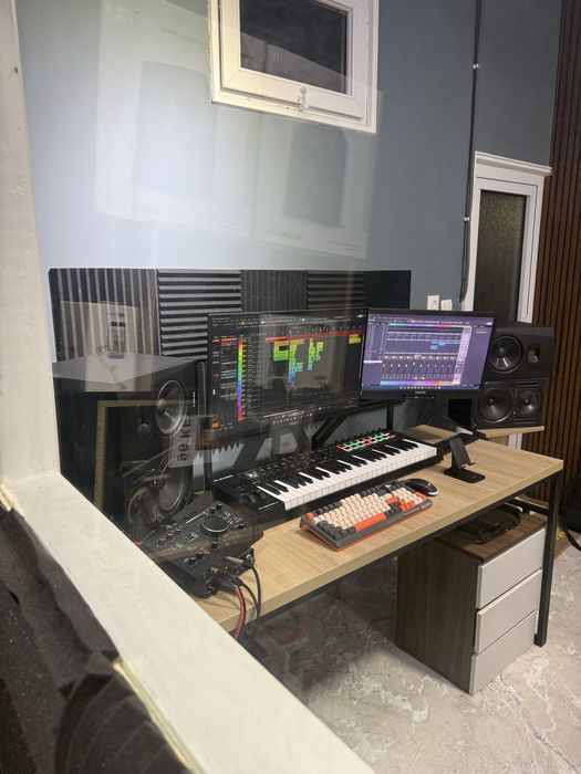 Овоз ёзиш студияси | Студия звукозаписи | Ovoz yozish studiyasi