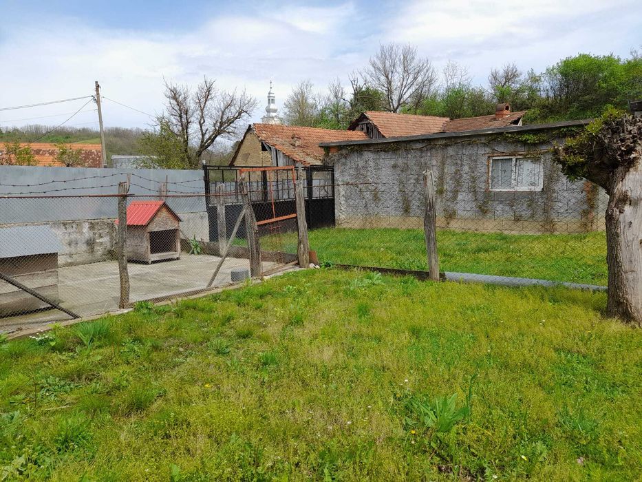 De vânzare casă cu teren suprafață totală 2788 mp