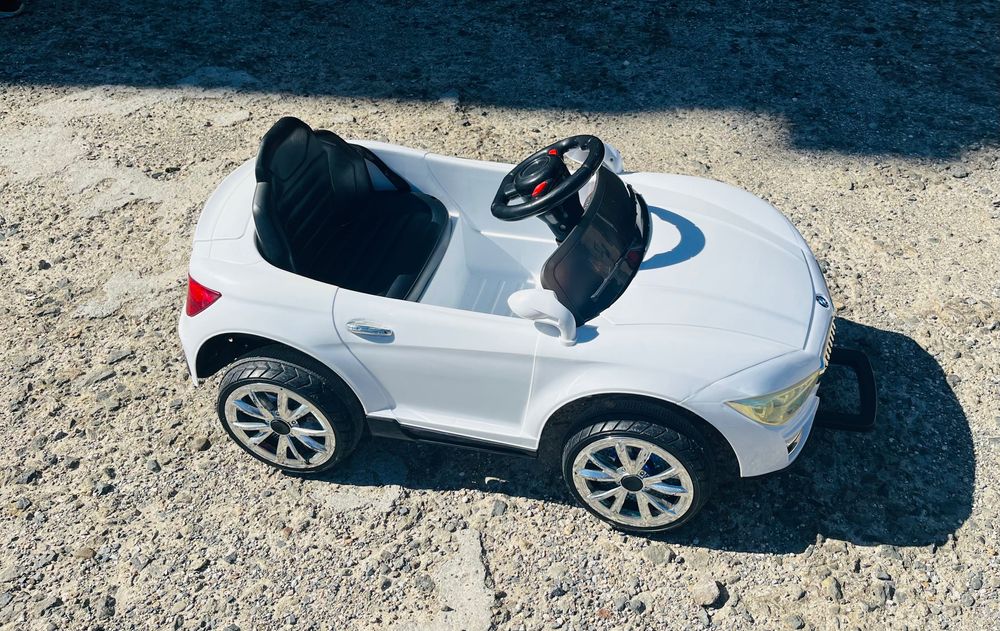Детска кола BMW,много запазена