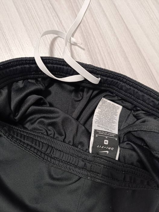 Nike Academy оригинални спортни долнища