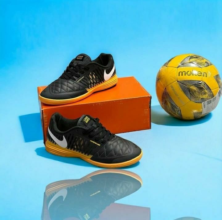 Футзалка футбол обувь