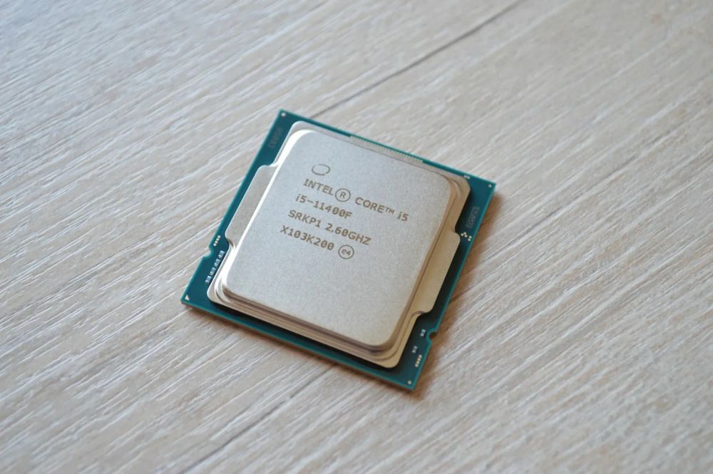 Обменяю мат.плталу с процессором i5 11400