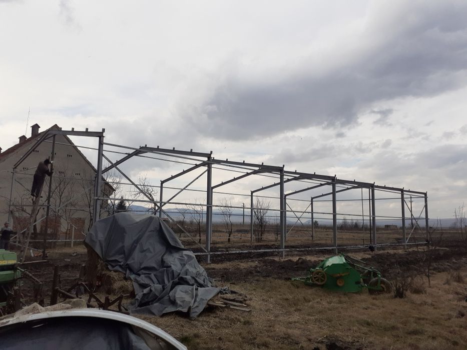 Vand  hala metalică containere tip casă fără nici un avans