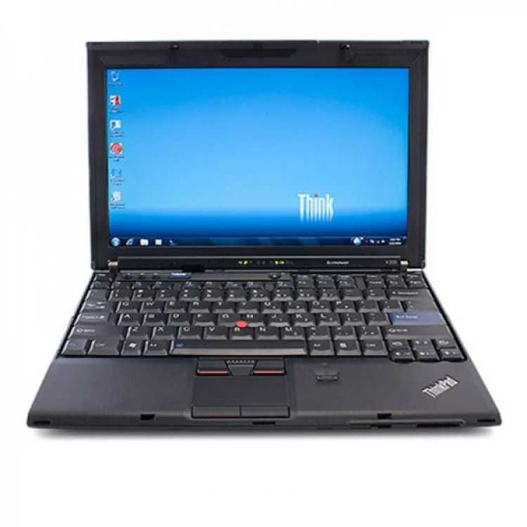 Laptop Lenovo  CPU i5 , 8 gb ,  ssd