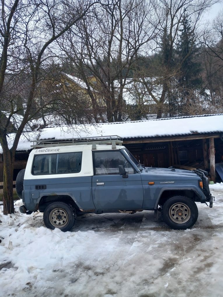 Vând piese Toyota Lj