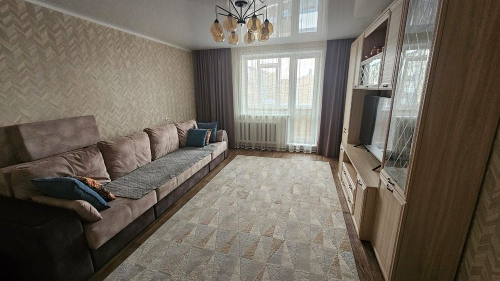 Продам 4 комнатную квартиру