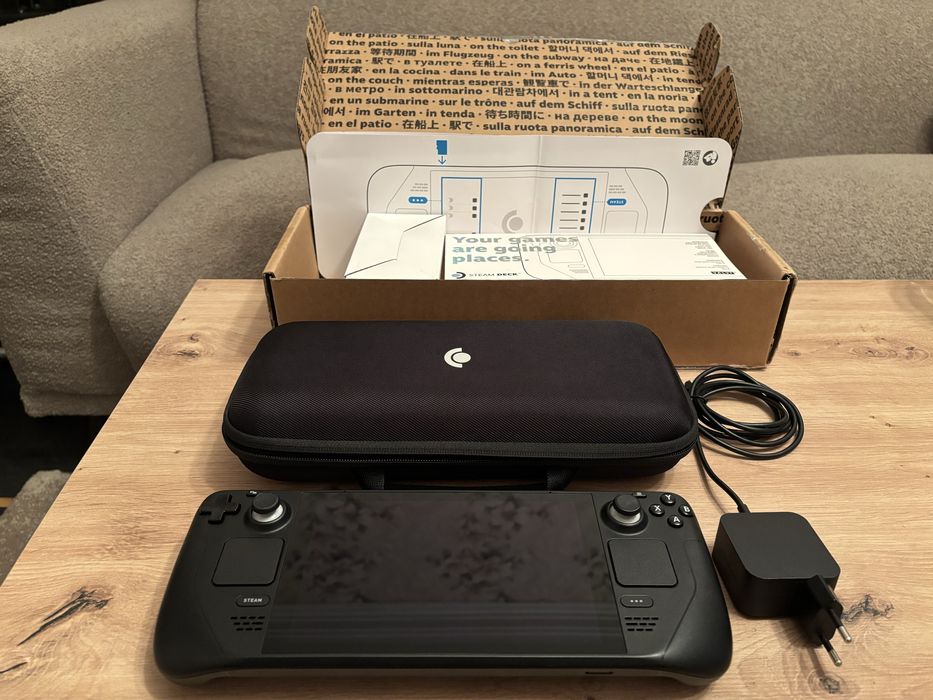 Steam Deck LCD 64GB + 128GB SD Card