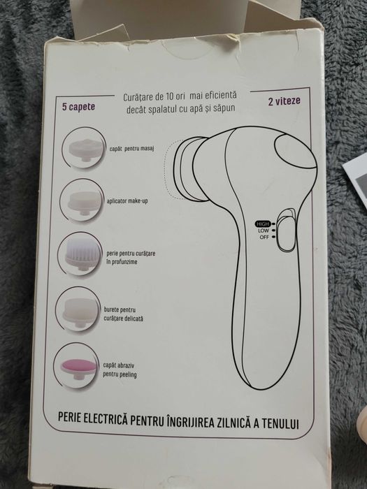 Perie electrica pentru ingrijirea zilnica a tenului