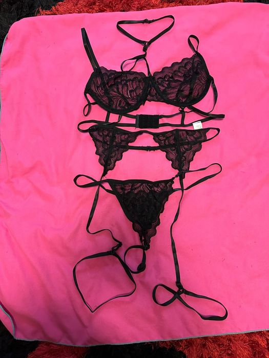 Set lenjerie intimă neagra – nou, complet