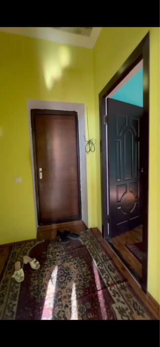 Jay satiladi srochna 1 komnata 3 etaj Sultan saray arqa tarepi