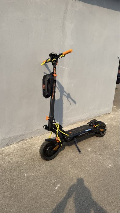 Trotineta Kukirin G2 Master Ca Noua Cu imbunatatiri Si Accesorii