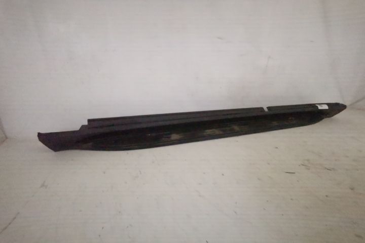 Ляв праг/странична стъпенка, оригинален, в добро състояние Мерцедес-Бе