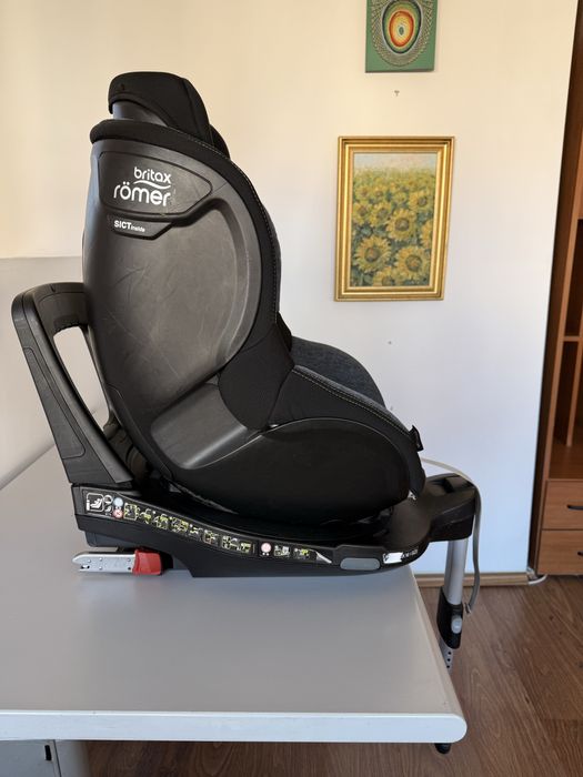 Scaun auto Britax Römer Dualfix M i-Size, 61–105 cm, ISOFIX