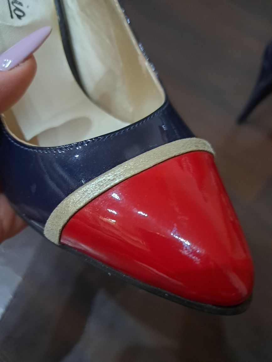 Pantofi piele naturală mărimea 36