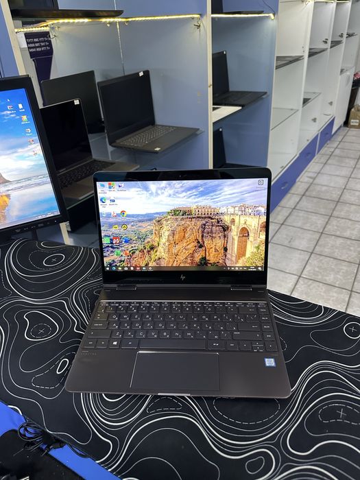 HP X360 Core i5-7200 ОЗУ-4ГБ ССД-1ТБ емкость 100% трещина на стекле