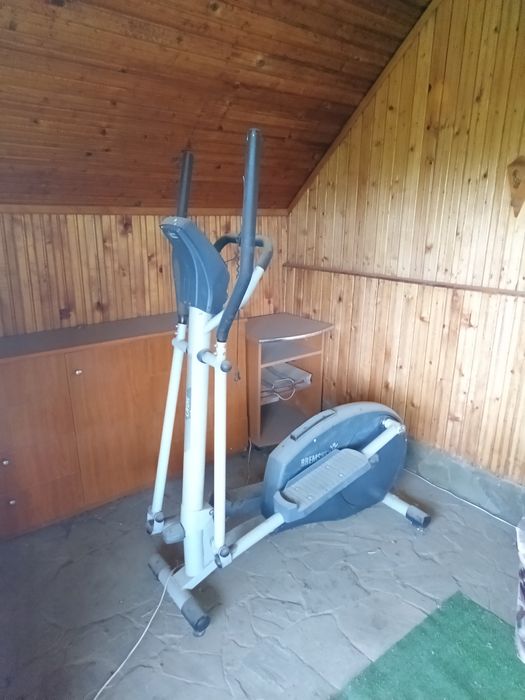 Vând bicicleta ptr exerciții fizice