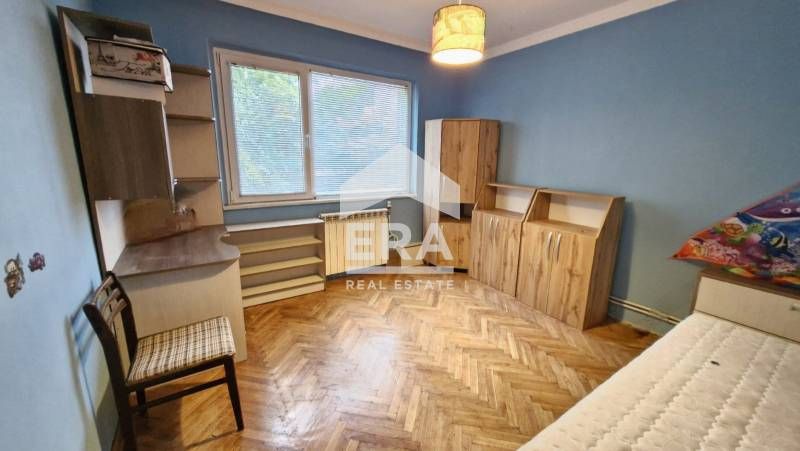 Продава се Четиристаен апартамент в Варна, Младост 1 - 96 кв.м за 6 €/кв.м - Снимка #8