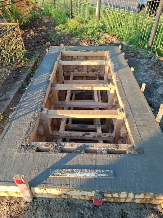 Cavouri din beton armat