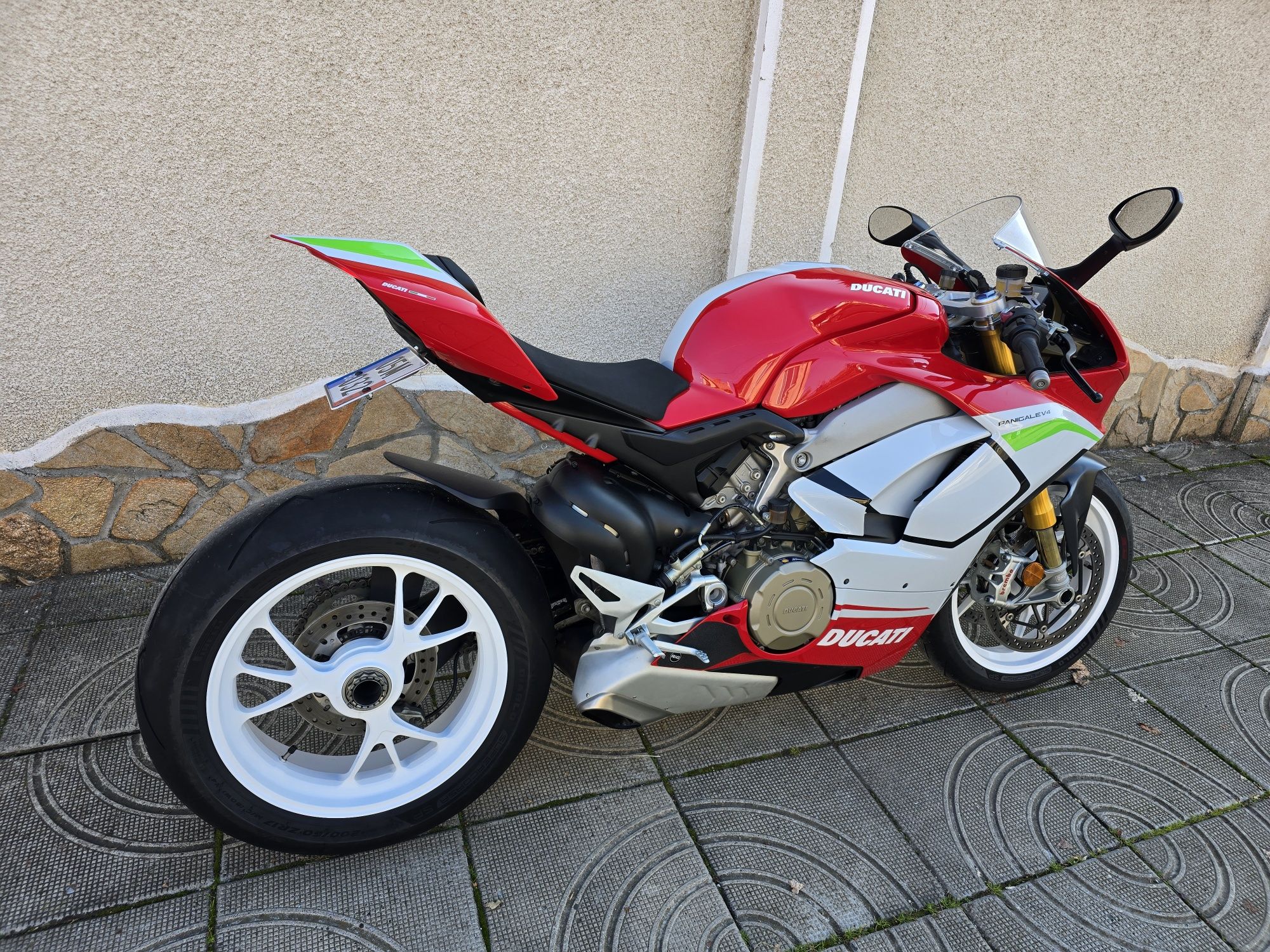 Ducati Panigale V 4 S