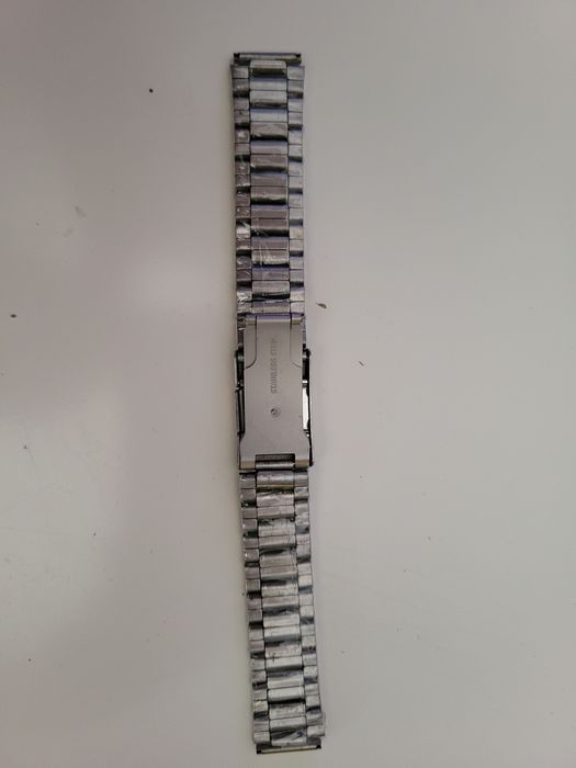 Vând lot 4 brățări metalice 18 mm