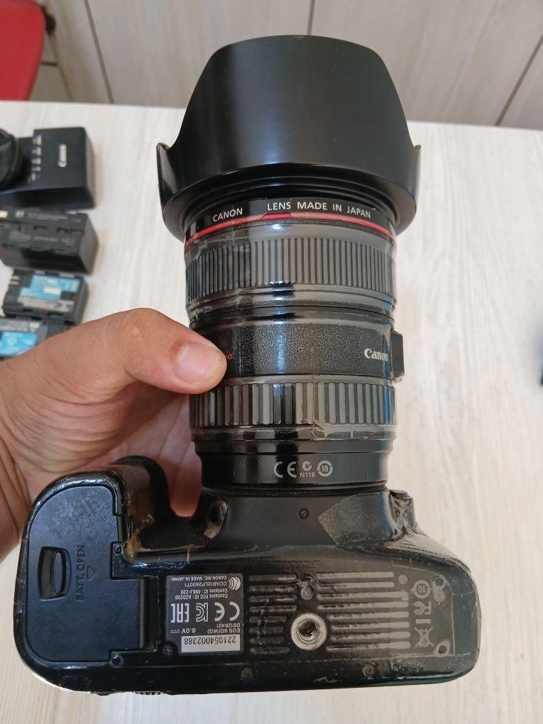 Canon 6D sotiladi