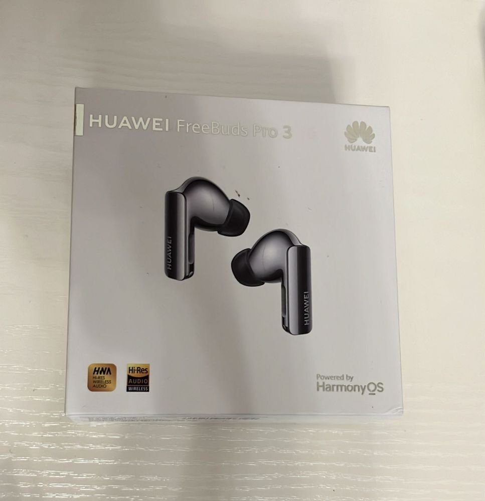 Продам Новые наушники Huawei  FreeBuds Pro 3