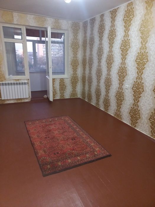 Продаётся 3 х комнатная квартира 1мик 18дом хх