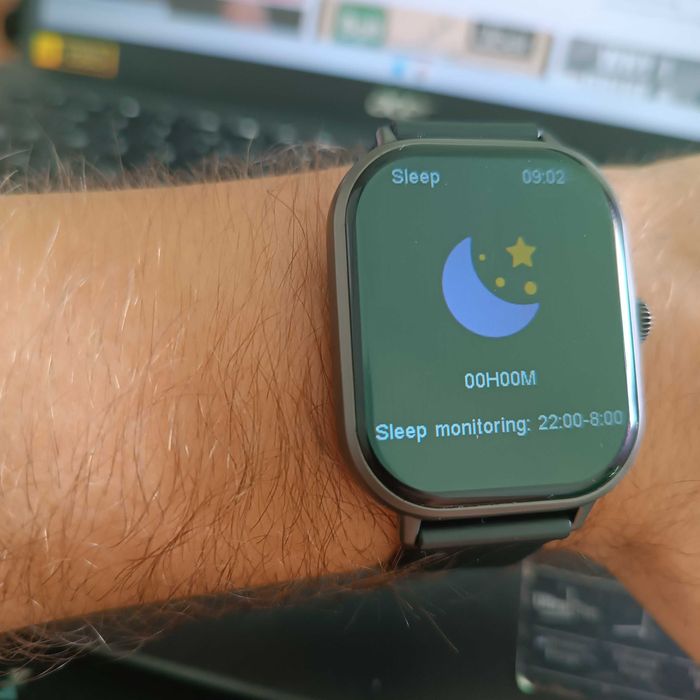 ceas  -smart watch- monitors oxygen level, heart rate ,blood pressure