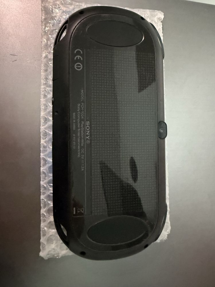 PS VITA + кабел | Възможност за допълнителни игри