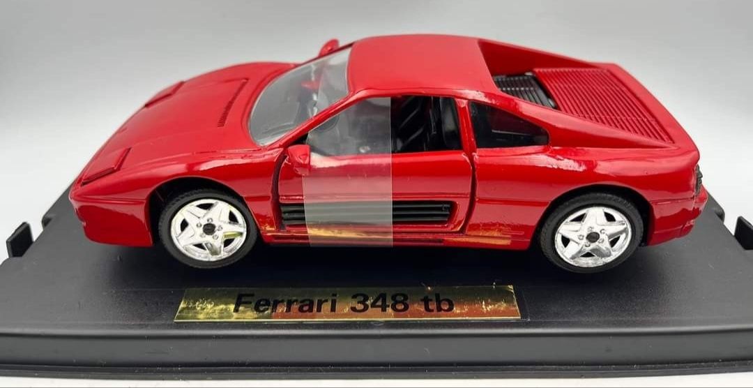 Macheta veche 1:24 Ferrari 348tb