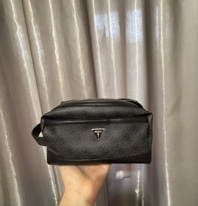 Мъжка чанта GUESS