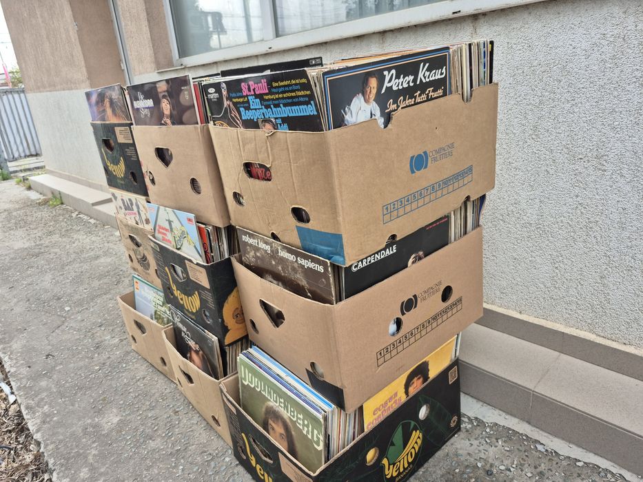 Vând Lot 1300lp muzică ușoară mixta straină anii 1970-1990