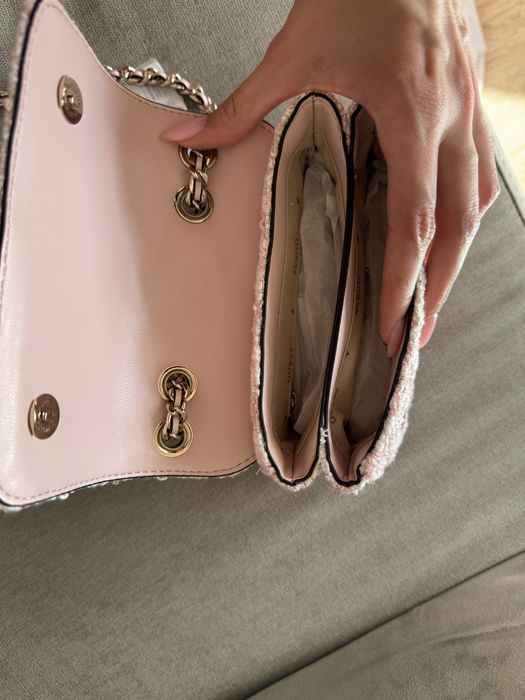 Чисто нова розова малка чанта GUESS guilly mini 2