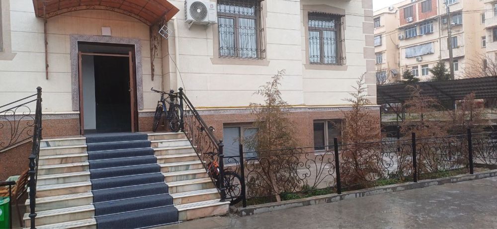 Продаётся 3х комнатних помешения