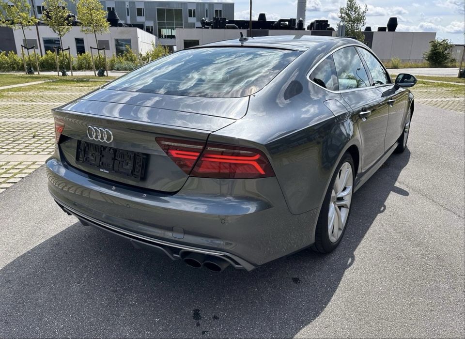 Vând Audi S7 4.0 TFSI V8 450 CP