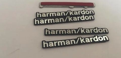 Harman Kardon, Bose самозалепващи се емблеми