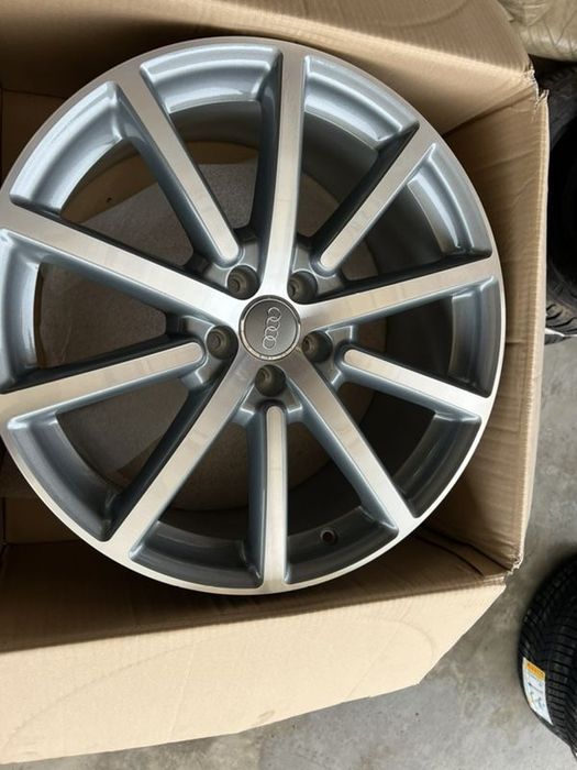 vând jante originale Audi pe 20” noi bicolore