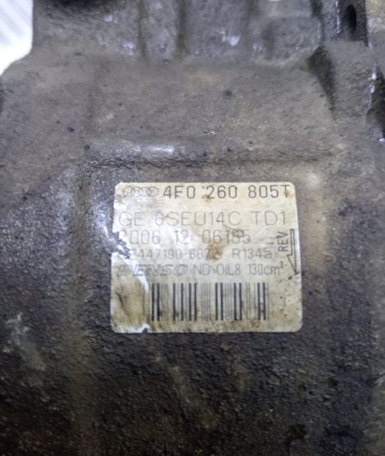 Compresor clima 4F0260805T Audi A4 B7 seria