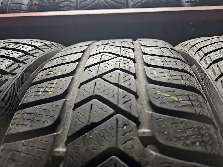 215 55 17 m+s pirelli