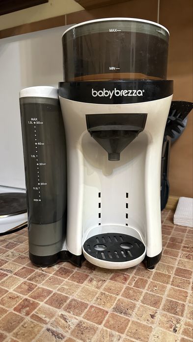 Продаётся автомат для приготовления молочной смеси