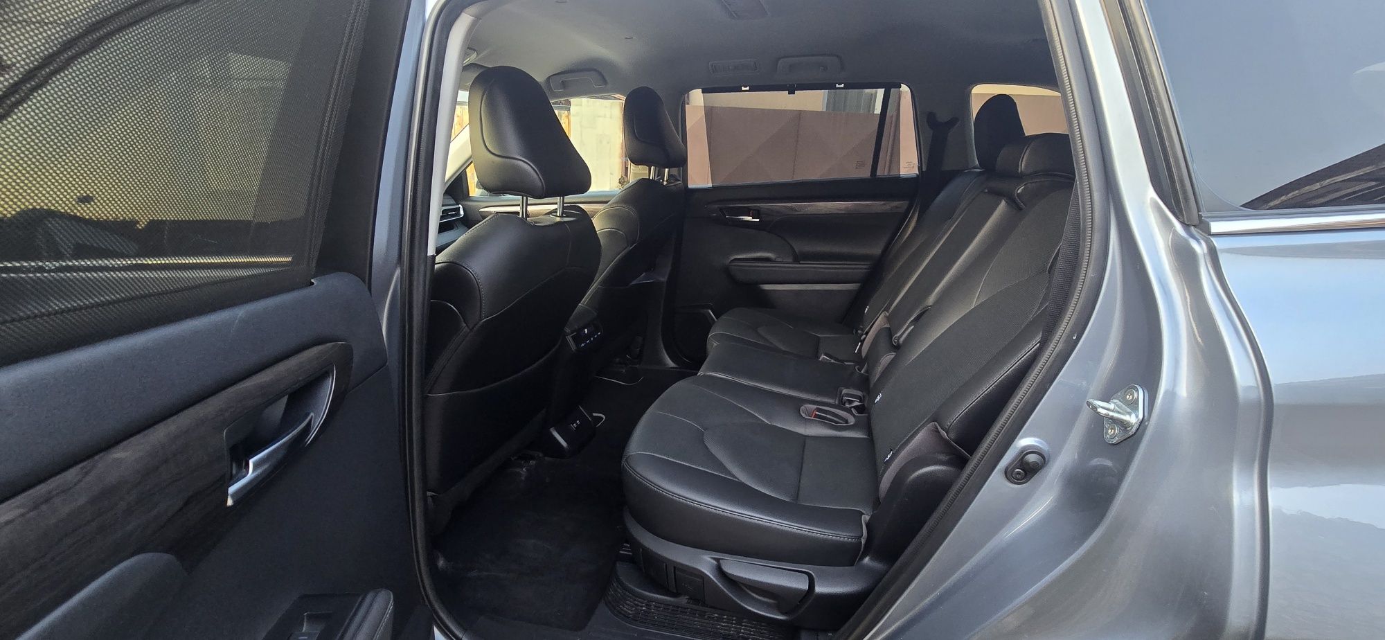 Toyota highlander 7 locuri hybrid 2022 80000km avariata reparata