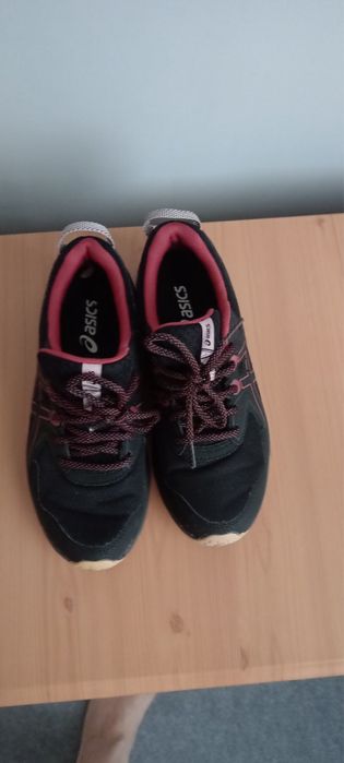 Asics 38 номер без следи от употреба