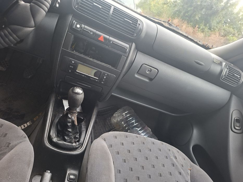 Сеат Толедо 1.8 на части