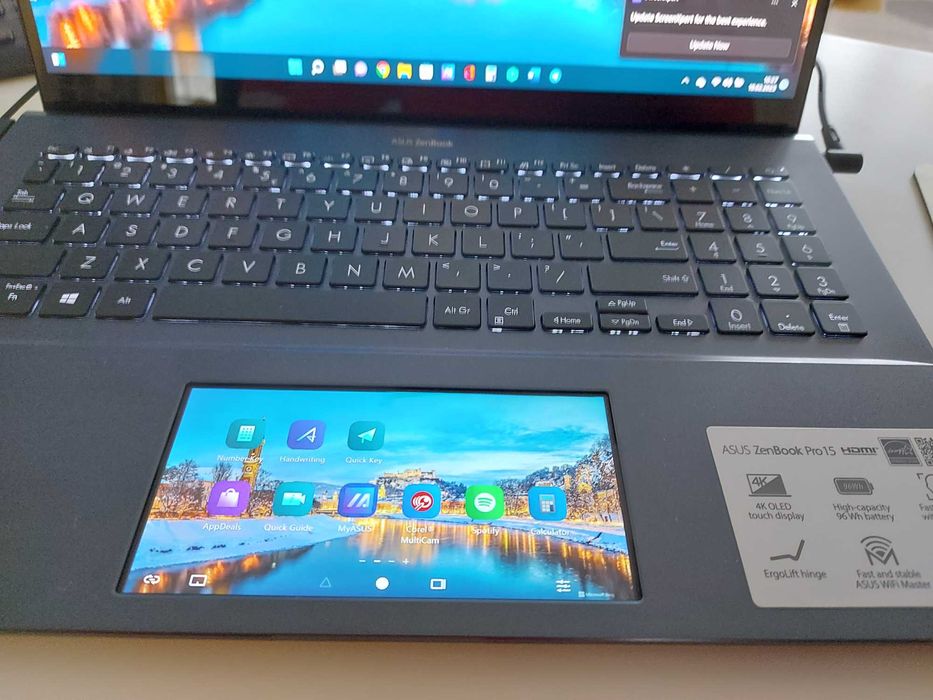 Vand Laptop ASUS touch screen cu placa video GeForce GTX 1650 Ti